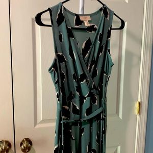 Loft XSP dress with black leaves